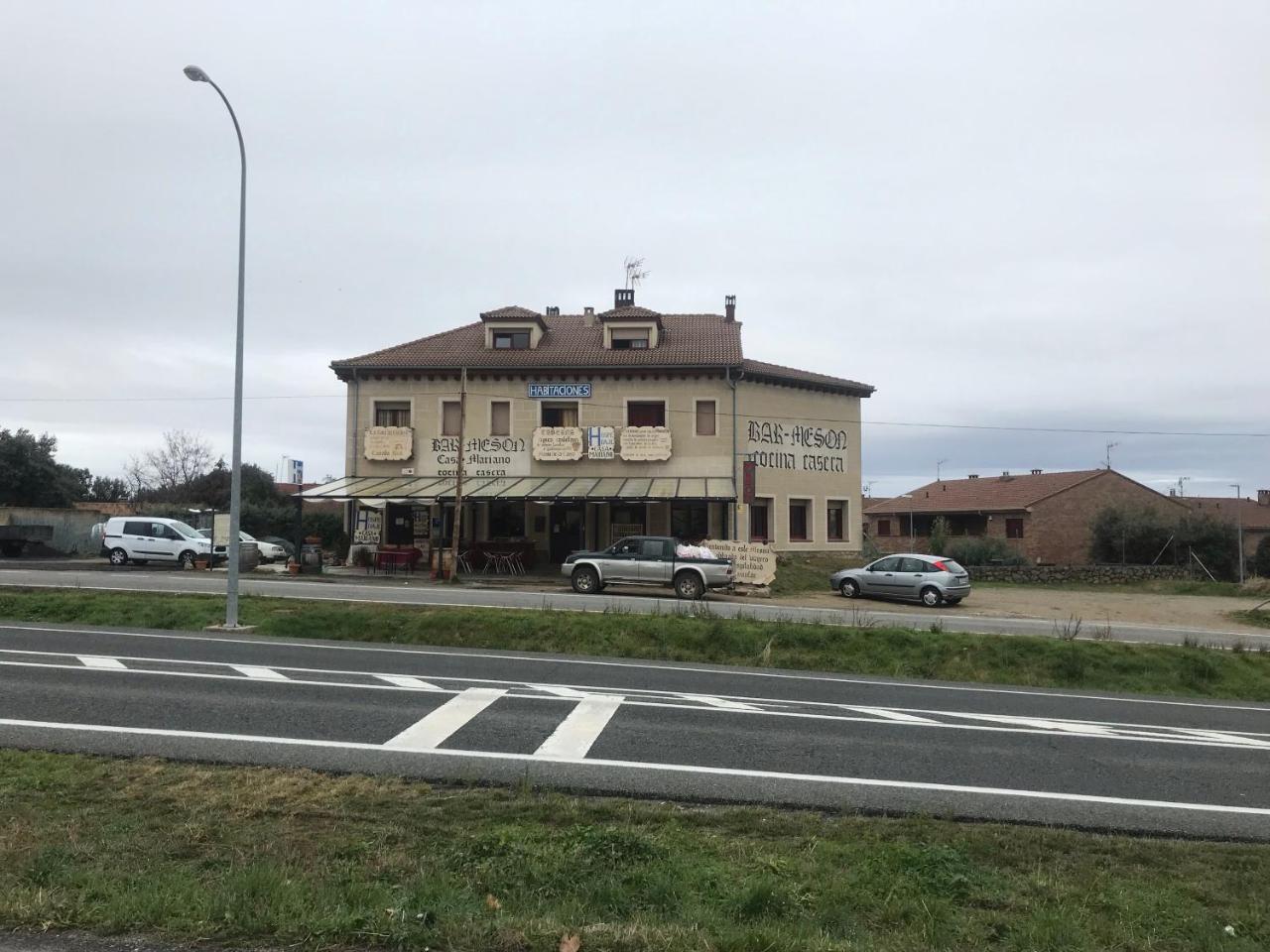 Hospedaje Casa Mariano Segovia Kültér fotó